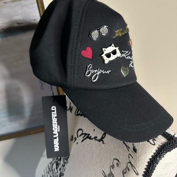 Karl Lagerfeld Black Cap NWT - Picture 4 of 9